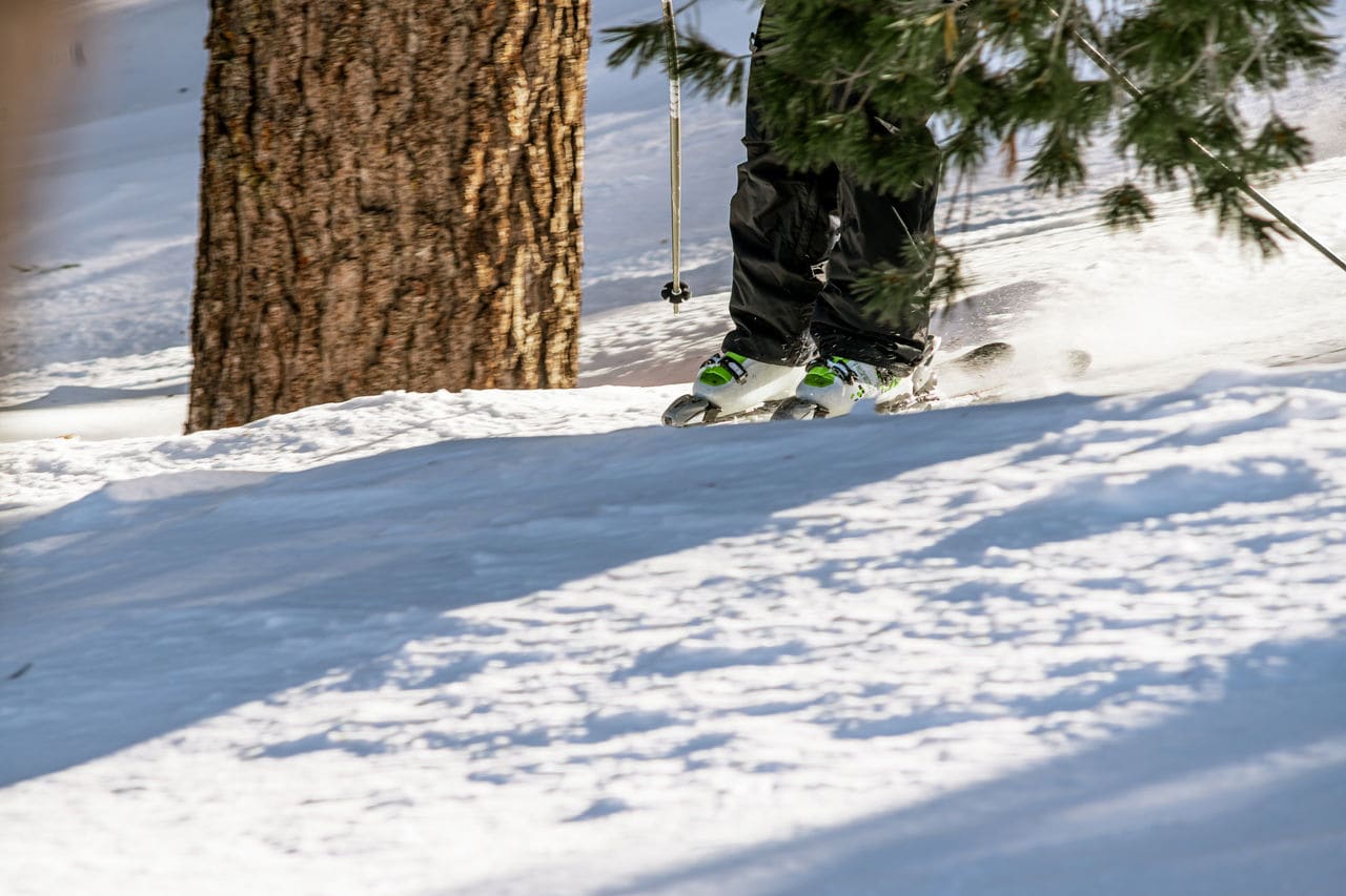 Skiing through the Mountains